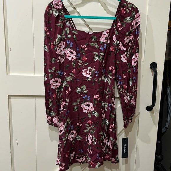 NWT Bebe floral flirty dress. Size small - Picture 1 of 7